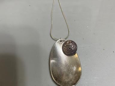 DIY Vintage Silver Girl Necklace - The Crafty Decorator