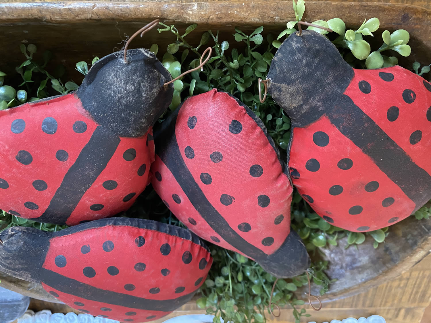 Ladybug Craft: Magnets Made from Fabric Scraps - Crafts by Amanda