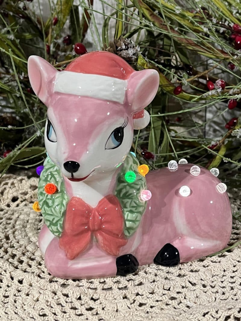 Lighted Reindeer w Timer Pink